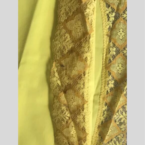 Vintage Yellow Oval Tablecloth Lace Boarders With 4 Napkins - Picture 5 of 8